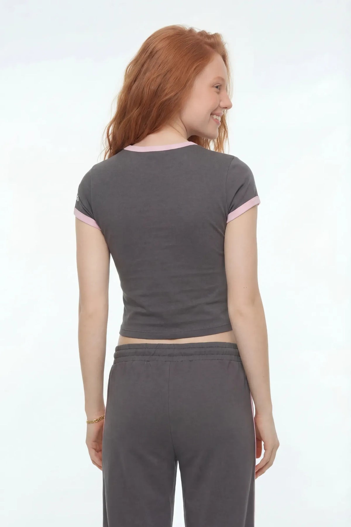 Alt View 3. New York Graphic T-Shirt & Wide Leg Pant Set - Charcoal