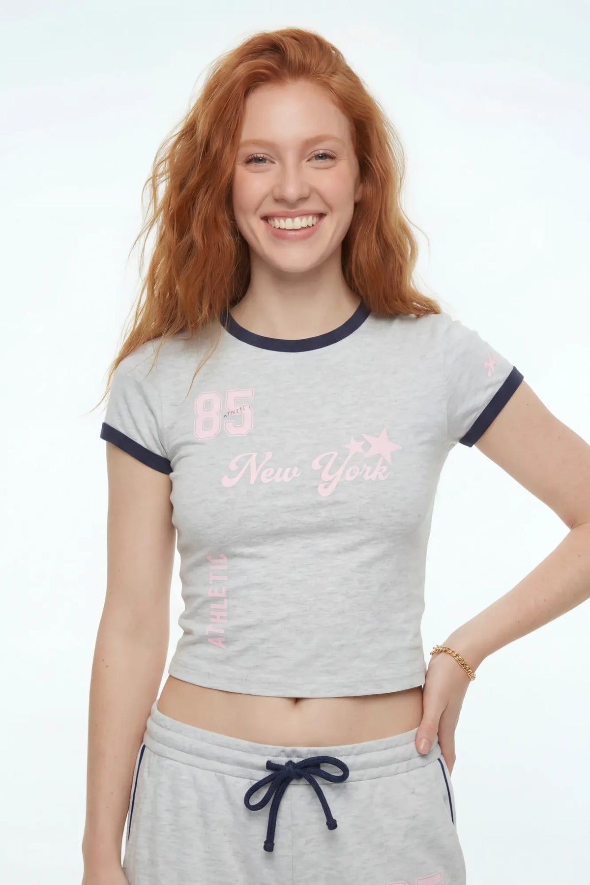 Alt View 2. New York Graphic T-Shirt & Wide Leg Pant Set - Light Grey