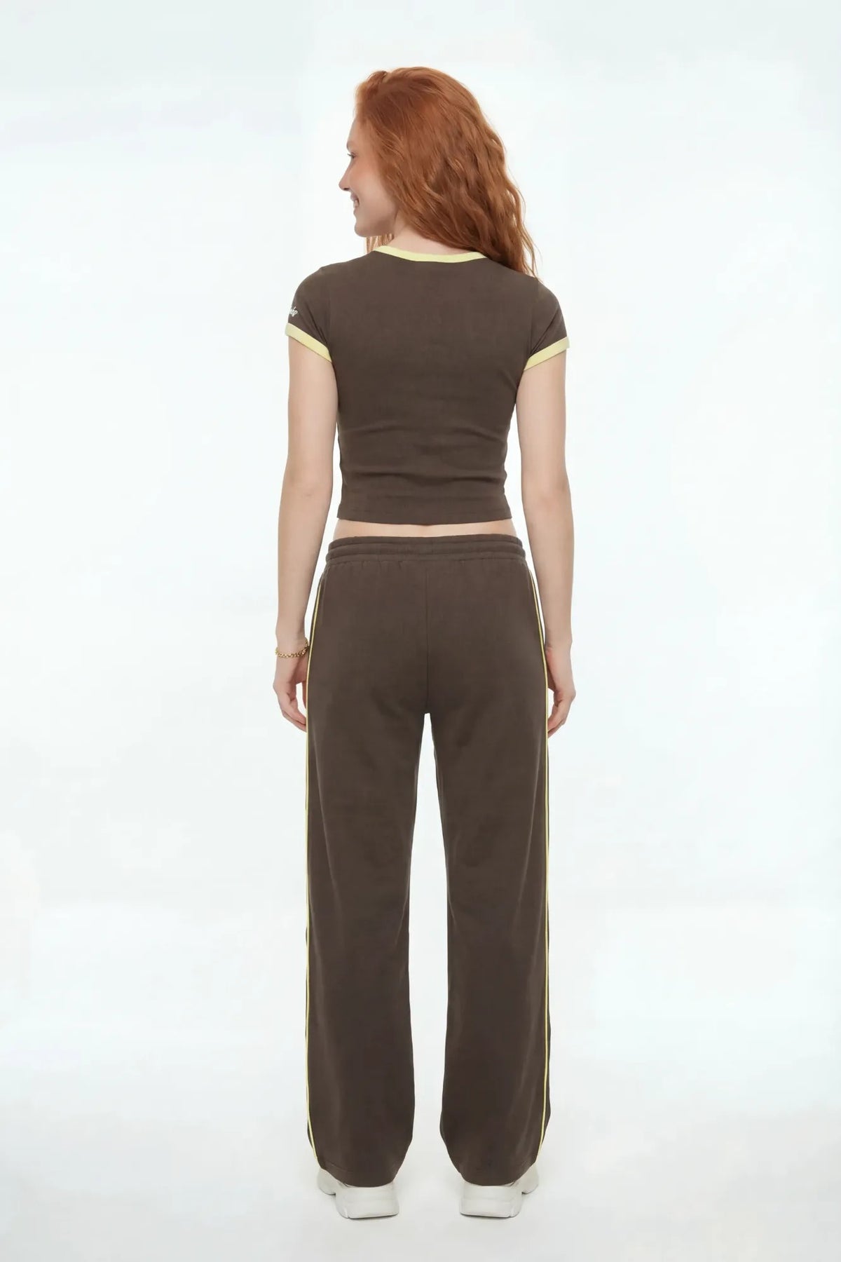 Alt View 4. New York Graphic T-Shirt & Wide Leg Pant Set - Brown