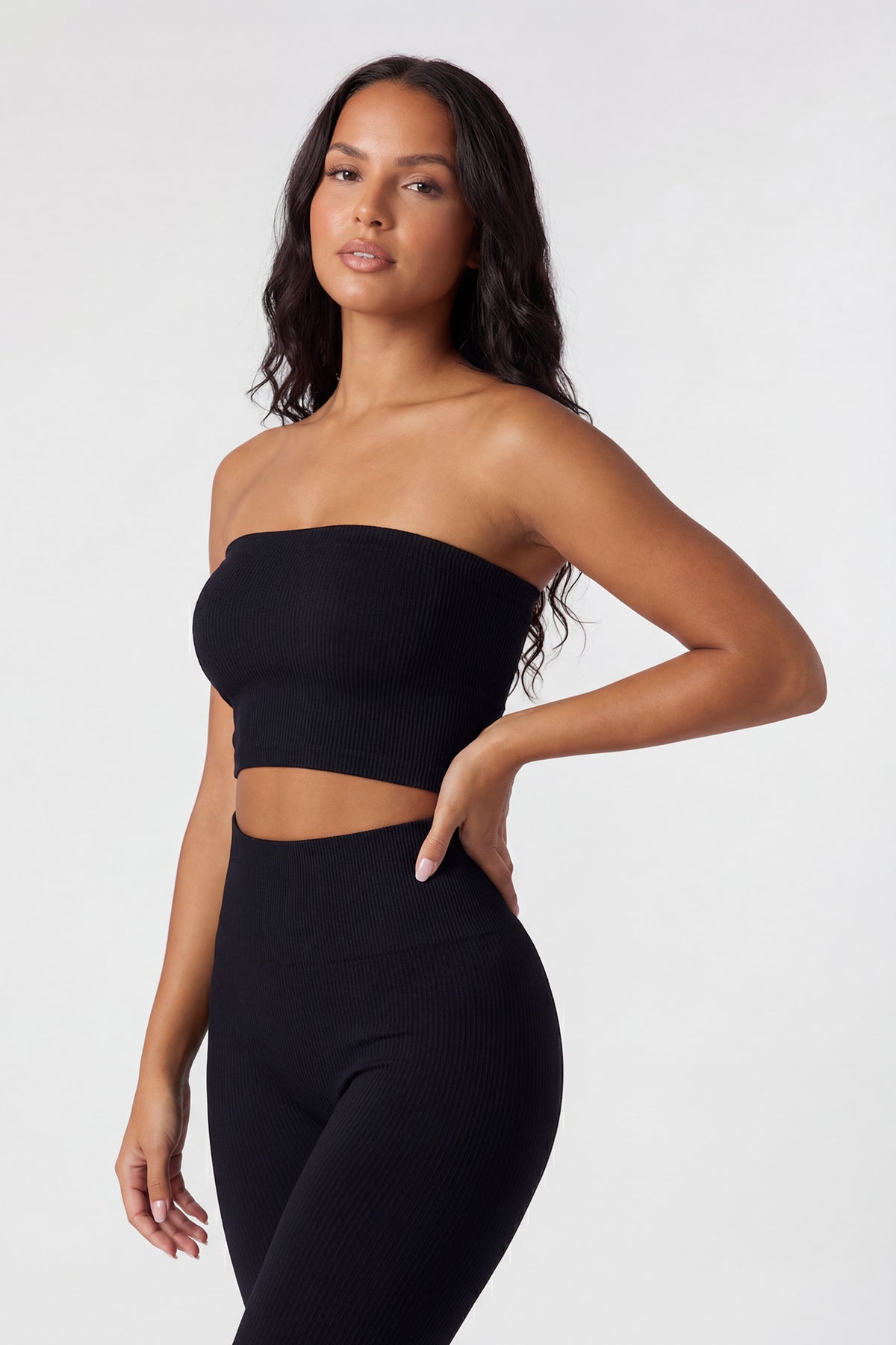 Seamless Ribbed Cropped Tube Top - Black