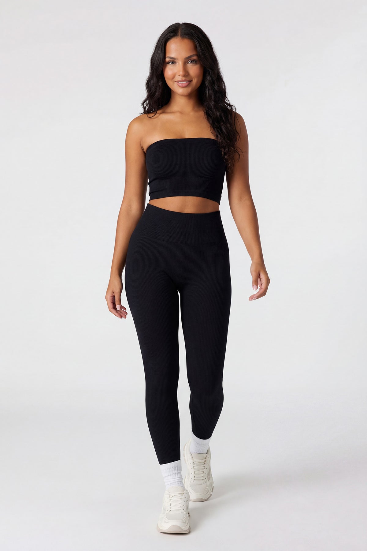 Alt View 3. Seamless Ribbed Cropped Tube Top - Black
