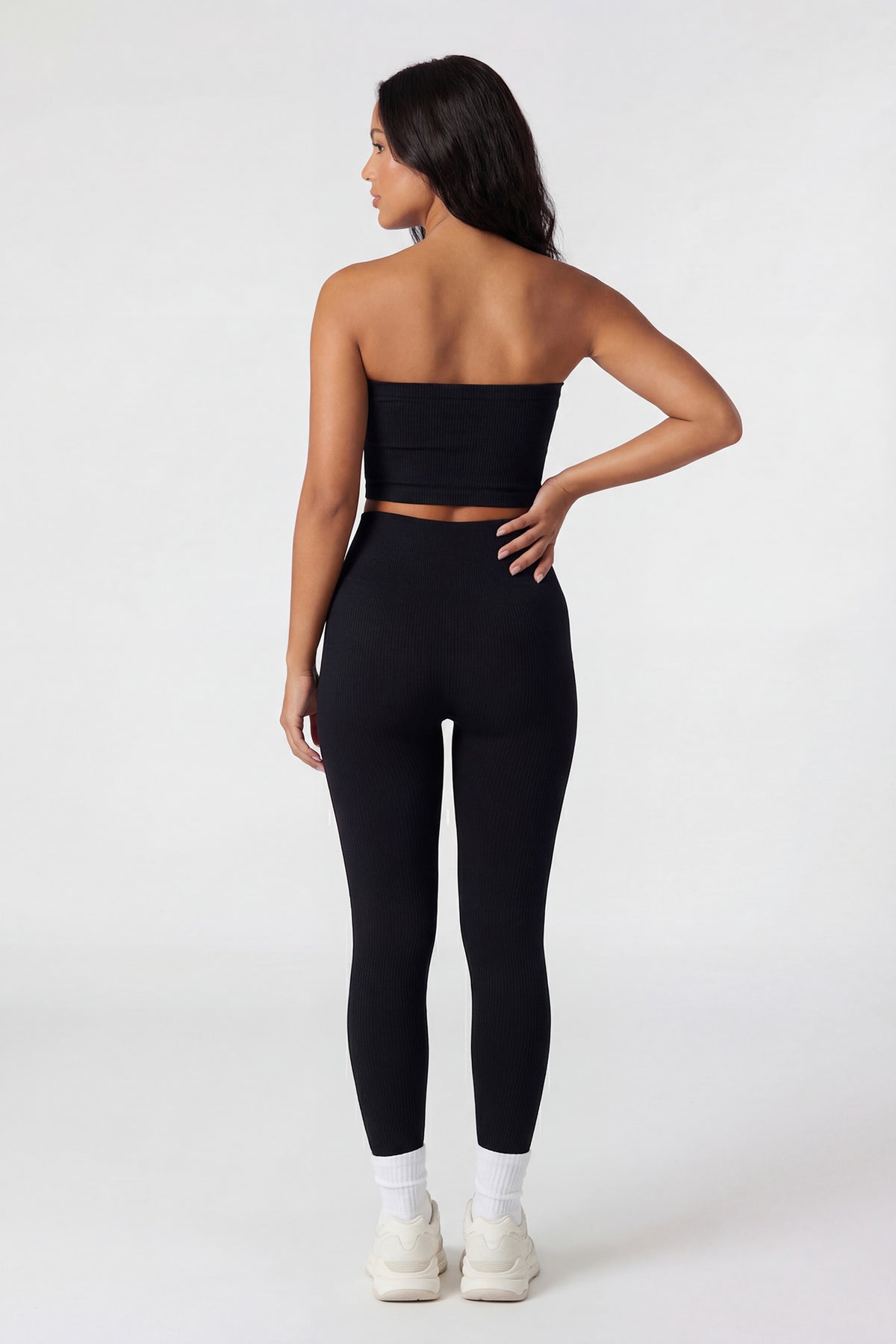 Alt View 2. Seamless Ribbed Cropped Tube Top - Black