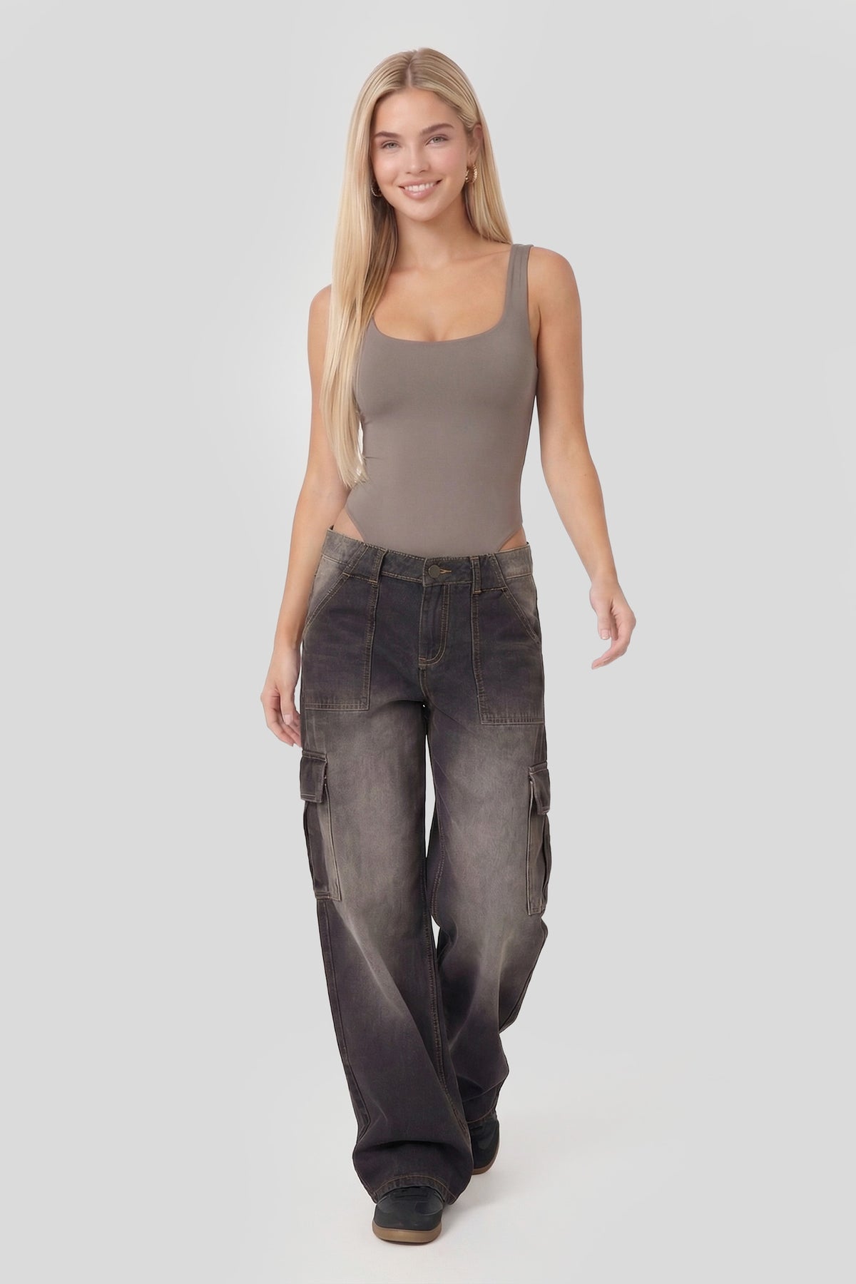 Alt View 3. Seamless Square Neck Bodysuit - Taupe